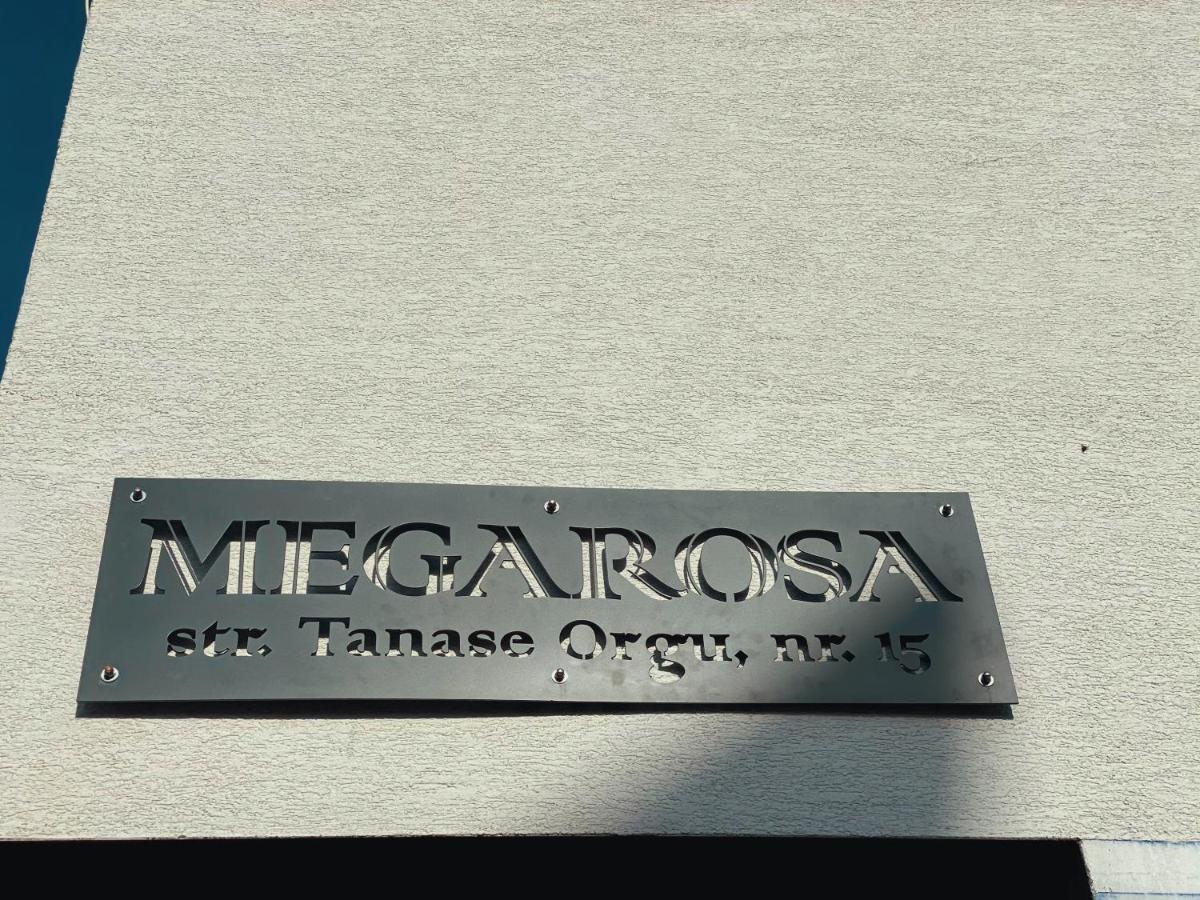 Mega Rossa Residence Bucharest Exterior photo